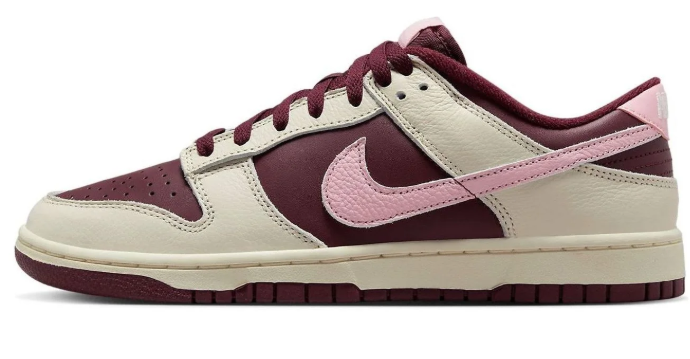 Nike Dunk Low Premium Sneakers - Valentine's Day 2023