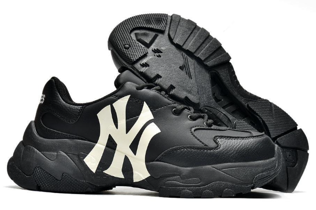 New Balance 9060 Sneakers - Black & Gray