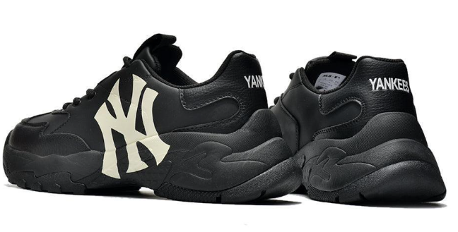 MLB Big Ball x Chunky New York Yankees Sneakers - Black & Cream